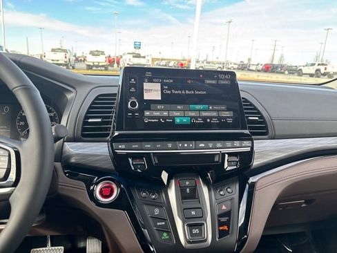 New 2026 Honda Odyssey Elite image 18