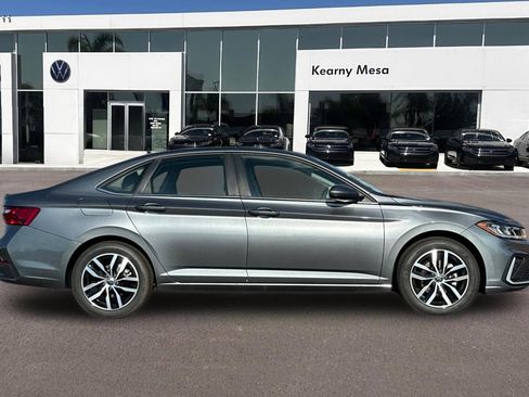 New 2026 Volkswagen Jetta SE image 3