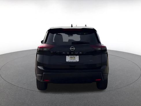 Used 2025 Nissan Rogue SV image 12