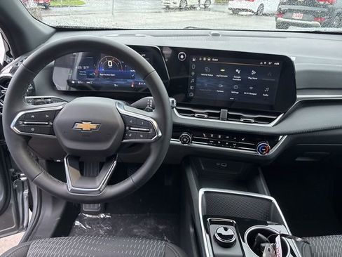 New 2026 Chevrolet Equinox LT w/ Safety and Technology Package AWD/4WD image 15