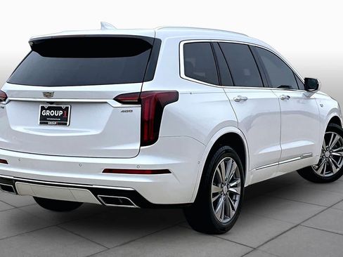Used 2022 Cadillac XT6 Premium Luxury w/ Technology Package FWD image 13
