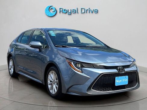 Used 2020 Toyota Corolla XLE FWD image 8