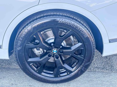 Used 2019 BMW X7 xDrive50i image 12
