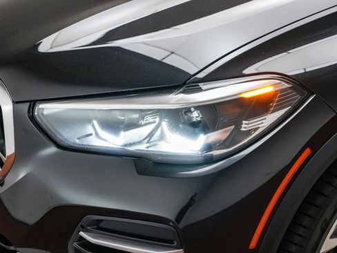 Used 2022 BMW X5 xDrive40i w/ Premium Package image 8