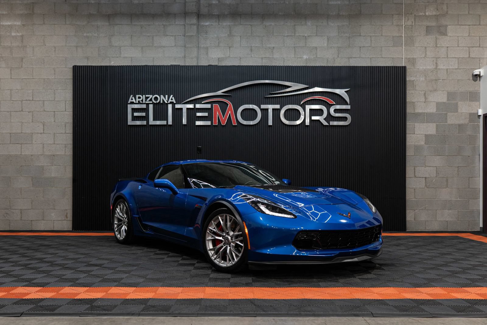 Used 2016 Chevrolet Corvette Z06 w/ 3LZ Preferred Equipment Group RWD image 2