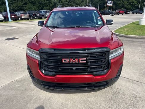 Used 2023 GMC Acadia SLT w/ Elevation Edition FWD image 12