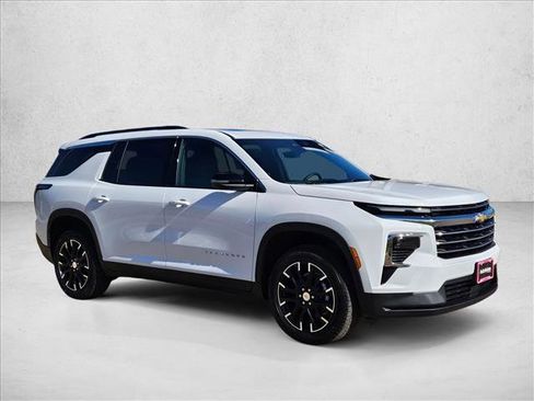 New 2026 Chevrolet Traverse LT image 7