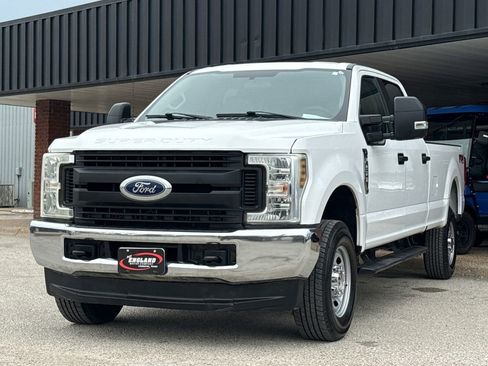 Used 2019 Ford F250 XL w/ Power Equipment Group AWD/4WD image 3