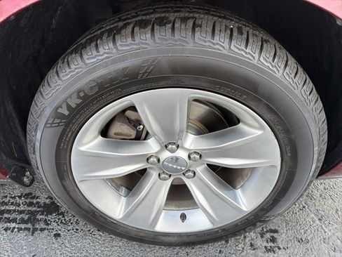 Used 2017 Dodge Challenger SXT image 27