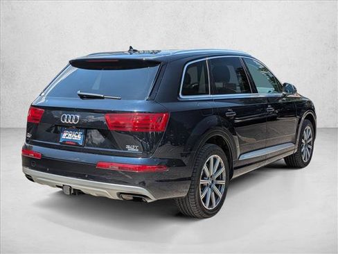 Used 2017 Audi Q7 3.0T Prestige AWD/4WD image 5