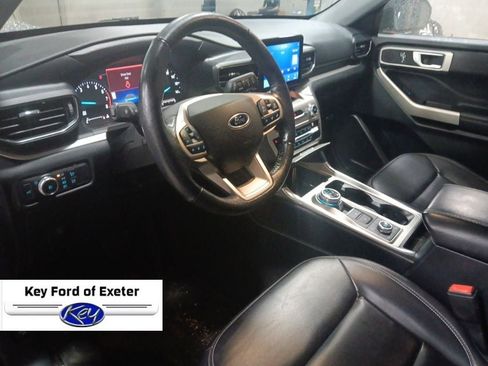 Used 2021 Ford Explorer XLT w/ Equipment Group 202A image 25