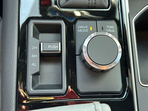 New 2026 Toyota Tundra Limited AWD/4WD image 30