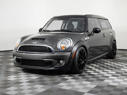 Used 2013 MINI Cooper Clubman S FWD image 2
