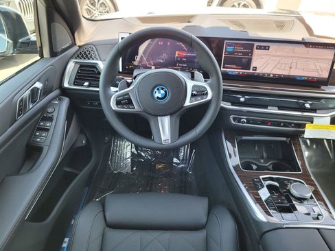 New 2026 BMW X5 xDrive50e w/ M Sport Package AWD/4WD image 15