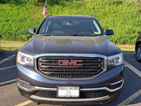 Used 2019 GMC Acadia SLE FWD image 2