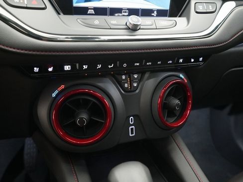 Used 2022 Chevrolet Blazer RS w/ Enhanced Convenience Package image 21