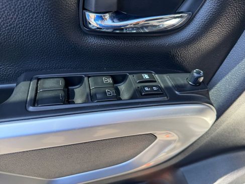 Used 2022 Nissan Titan SV w/ Accessory Utility Package RWD image 17