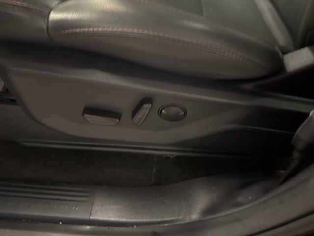 Used 2025 Ford Expedition Active AWD/4WD image 12