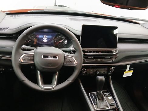 New 2026 Jeep Compass Latitude AWD/4WD image 12