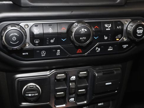 Used 2020 Jeep Gladiator Rubicon AWD/4WD image 30