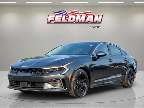 Used 2025 Kia K5 LXS FWD image 1