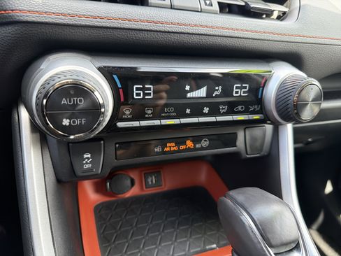 Certified 2024 Toyota RAV4 Adventure AWD/4WD image 8