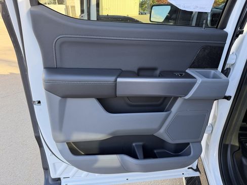 Used 2022 Ford F150 XLT w/ Equipment Group 302A High image 26