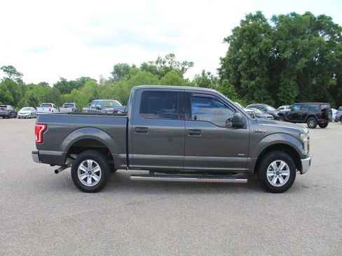 Used 2016 Ford F150 XLT image 5
