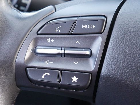 Used 2023 Hyundai Kona Limited w/ Cargo Package image 31