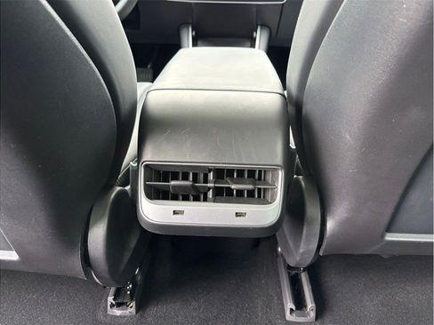 Used 2018 Tesla Model 3 Mid Range image 35