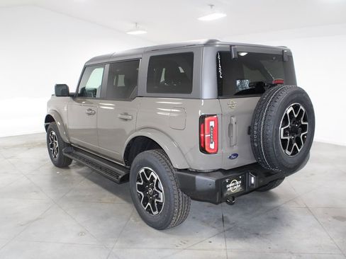 New 2025 Ford Bronco Outer Banks image 6