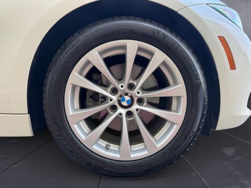 Used 2016 BMW 320i xDrive Sedan AWD/4WD image 14