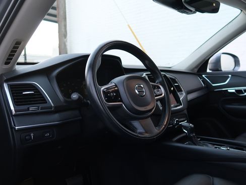 Used 2020 Volvo XC90 T5 Momentum image 25