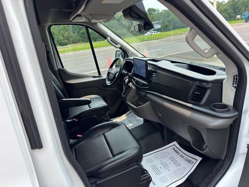 Used 2025 Ford Transit 250 148 High Roof Extended RWD image 28