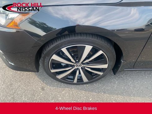Used 2020 Nissan Altima 2.5 SR FWD image 10