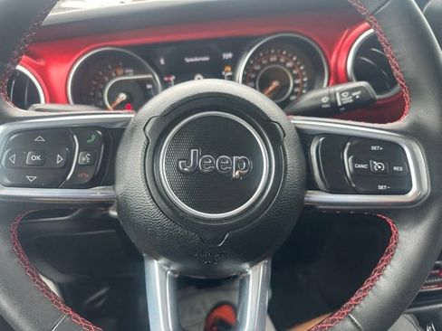 Used 2023 Jeep Gladiator Rubicon w/ Cold Weather Group AWD/4WD image 23