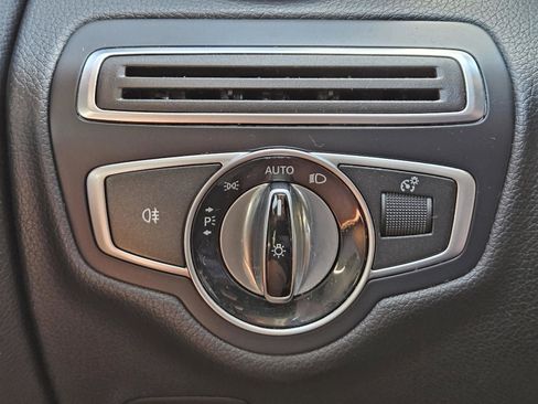 Used 2016 Mercedes-Benz C 300 Sedan image 23