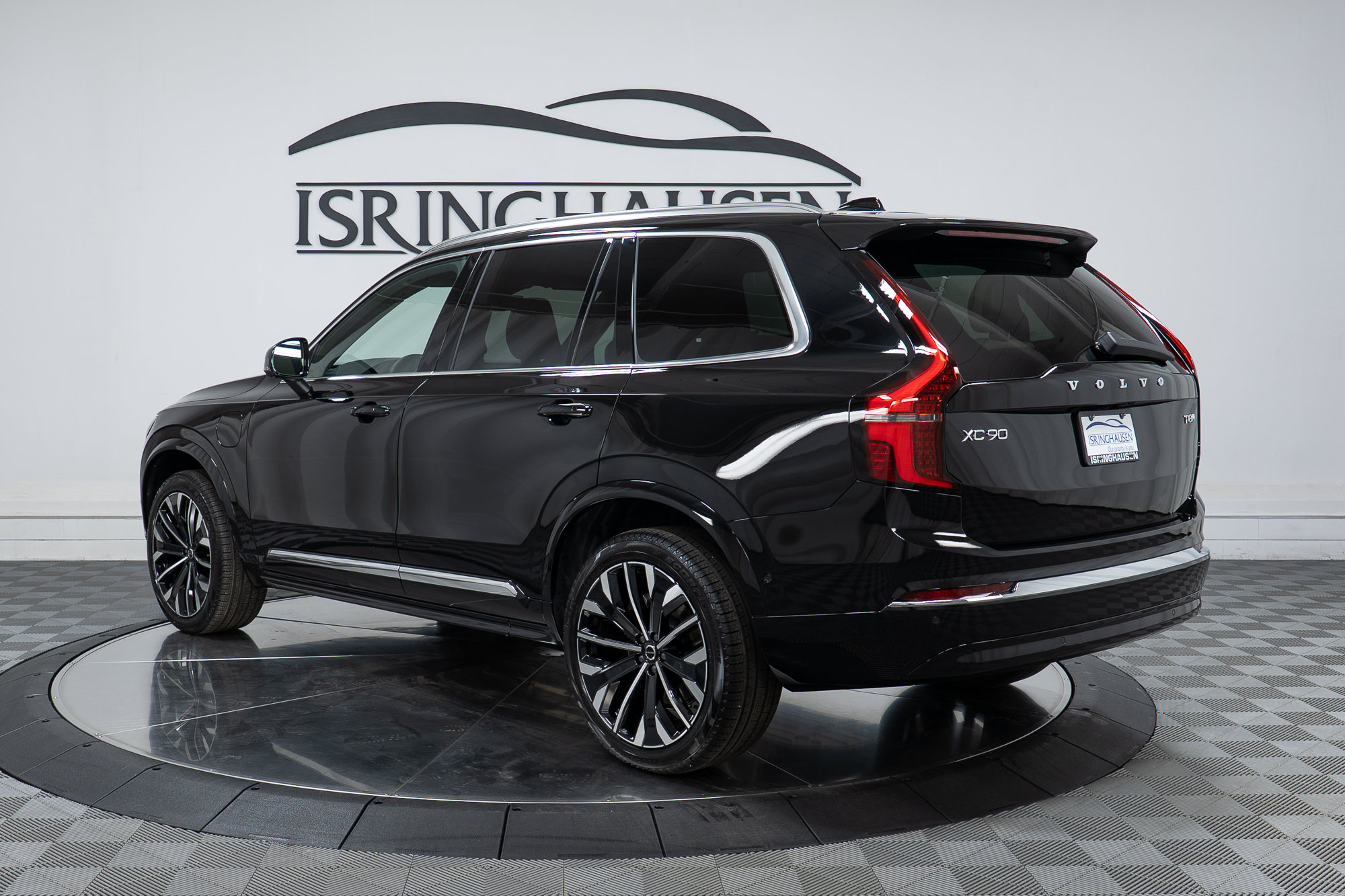 New 2026 Volvo XC90 T8 Plus w/ Protection Package AWD/4WD image 7