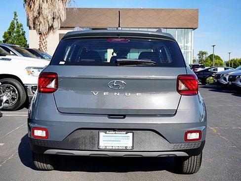Certified 2026 Hyundai Venue SEL FWD image 9