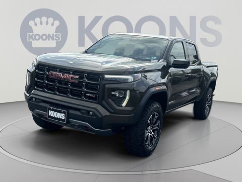 Used 2023 GMC Canyon AT4 w/ AT4 Premium Package AWD/4WD image 5
