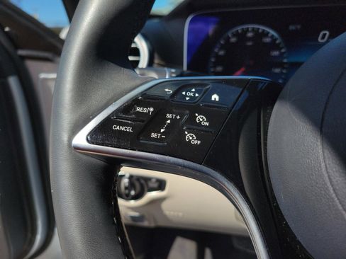 Used 2022 Mercedes-Benz E 350 4MATIC Sedan image 23