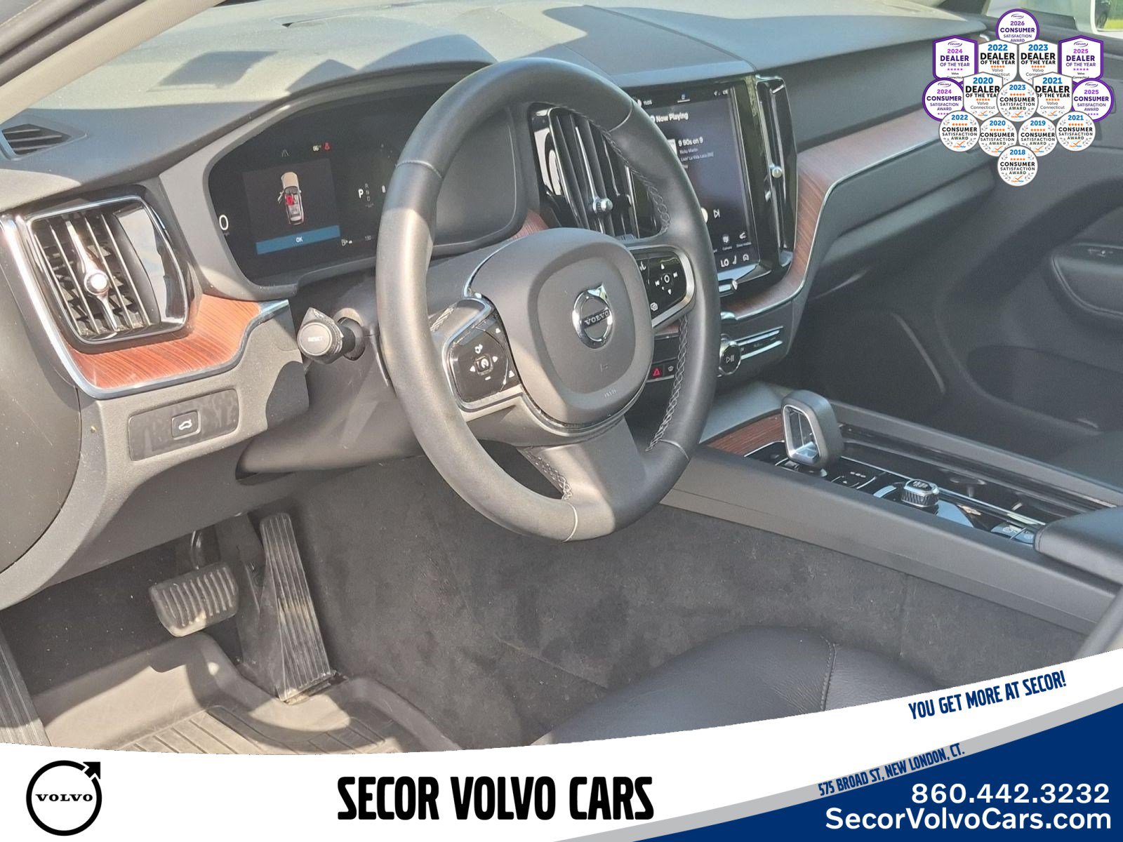 Certified 2023 Volvo XC60 B5 Plus w/ Climate Package AWD/4WD image 11