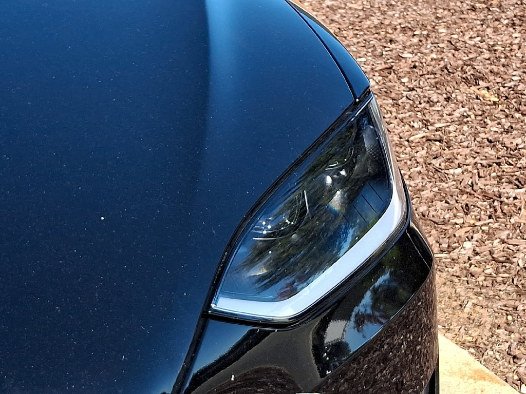 Used 2025 Tesla Model X AWD/4WD image 4