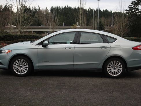 Used 2014 Ford Fusion S image 3
