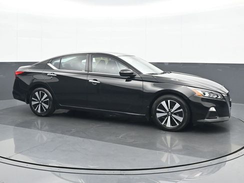 Used 2022 Nissan Altima 2.5 SV image 8