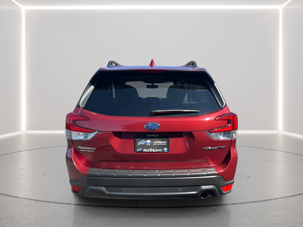 Used 2023 Subaru Forester Limited AWD/4WD image 5