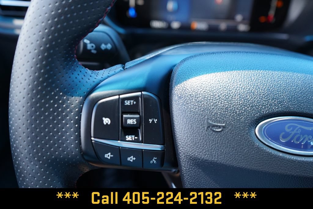 Used 2025 Ford Escape ST-Line AWD/4WD image 31