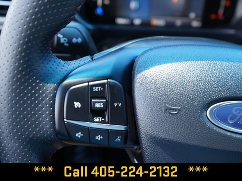 Used 2025 Ford Escape ST-Line AWD/4WD image 31