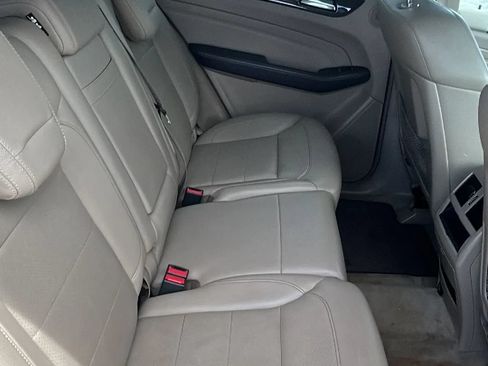Used 2015 Mercedes-Benz ML 350 4MATIC image 9