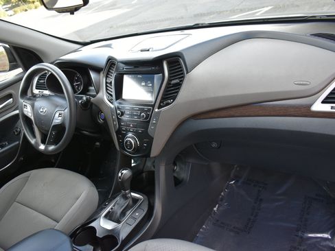 Used 2018 Hyundai Santa Fe Sport w/ 2.4L Value Package 02 image 13